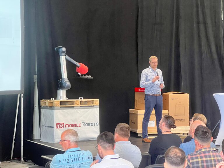 mR xPERIENCE DAY von MOBILE ROBOTS in Meinerzhagen